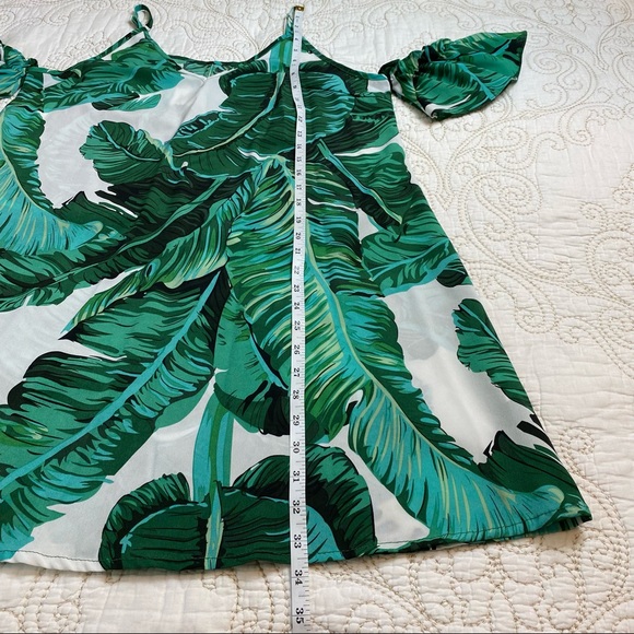 Leaf print ruffle mini dress - Picture 3 of 9